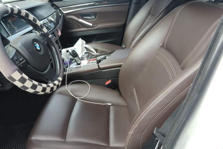 Used BMW 5 Series 2014 525Li Luxury Design Package Left Front Seat