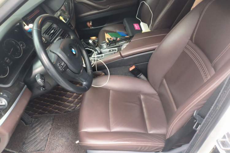 Used BMW 5 Series 2014 525Li Luxury Design Package Left Front Seat