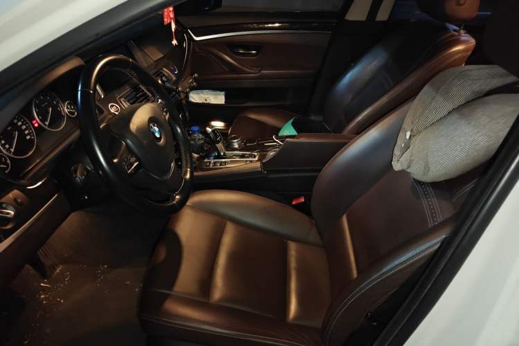 Used BMW 5 Series 2014 525Li Luxury Design Package Left Front Seat
