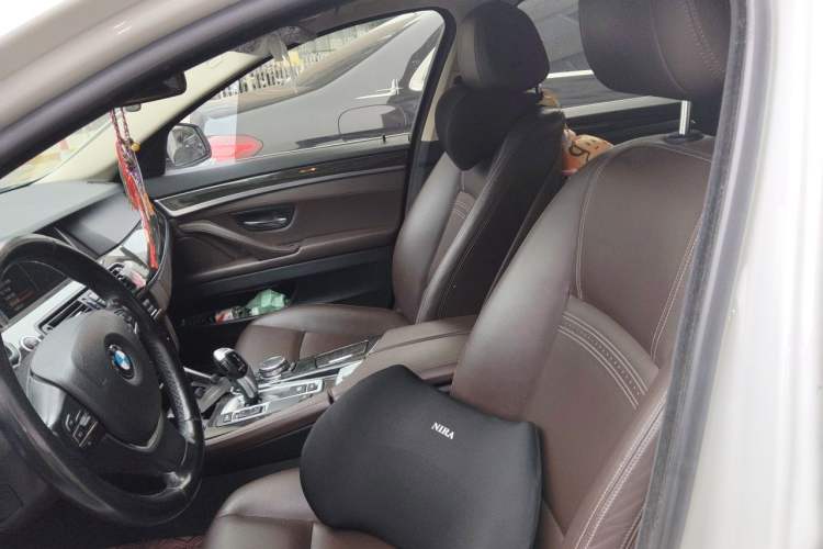 Used BMW 5 Series 2014 525Li Luxury Design Package Left Front Seat