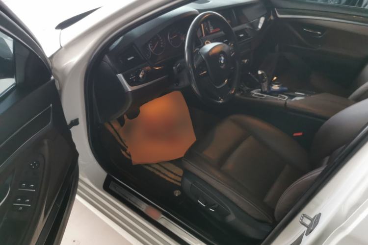 Used BMW 5 Series 2014 525Li Luxury Design Package Left Front Seat
