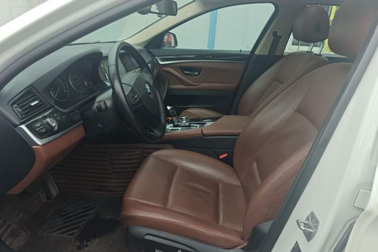 Used BMW 5 Series 2014 520Li Elegant Model Left Front Seat