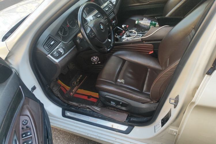 Used BMW 5 Series 2014 525Li Luxury Design Package Left Front Seat