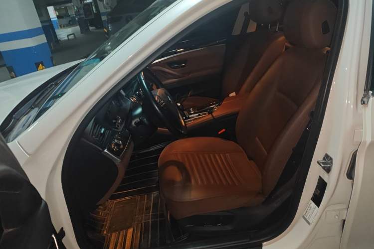 Used BMW 5 Series 2014 520Li Elegant Model Left Front Seat