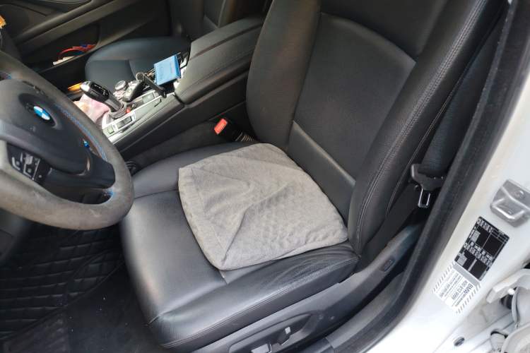 Used BMW 5 Series 2014 520i Touring Edition Left Front Seat