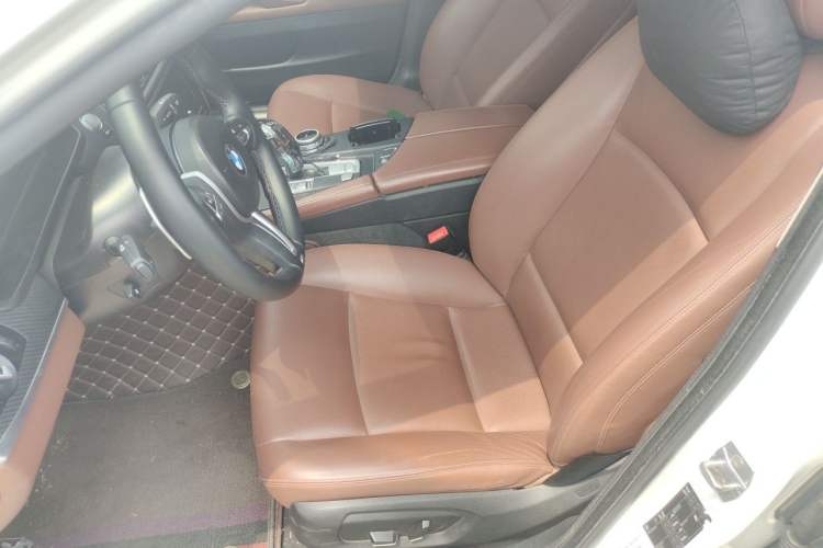 Used BMW 5 Series 2014 520Li Elegant Model Left Front Seat