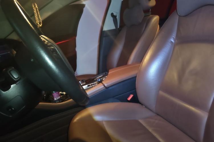 Used BMW 5 Series 2014 525Li Leading Model Left Front Seat