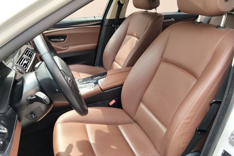 Used BMW 5 Series 2014 520Li Elegant Model Left Front Seat