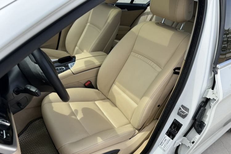Used BMW 5 Series 2014 525Li Luxury Design Package Left Front Seat
