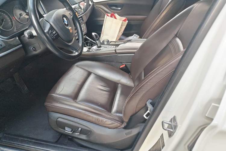 Used BMW 5 Series 2014 525Li Luxury Design Package Left Front Seat