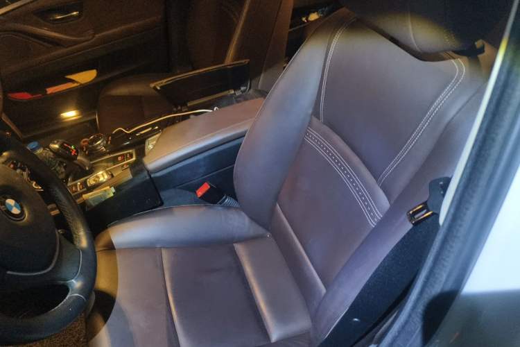 Used BMW 5 Series 2014 525Li Luxury Design Package Left Front Seat