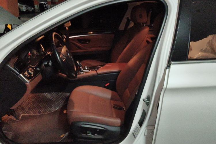 Used BMW 5 Series 2014 525Li Leading Model Left Front Seat