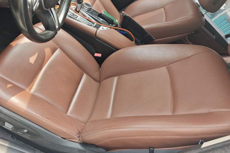Used BMW 5 Series 2014 520Li Elegant Model Left Front Seat