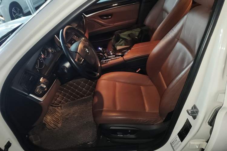 Used BMW 5 Series 2014 525Li Leading Model Left Front Seat