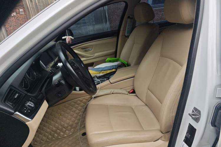 Used BMW 5 Series 2014 520Li Elegant Model Left Front Seat