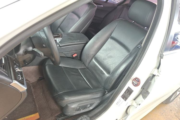 Used BMW 5 Series 2014 525Li Leading Model Left Front Seat