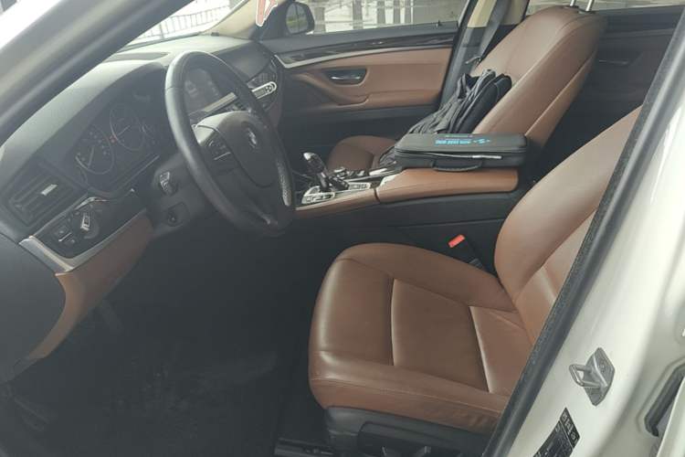 Used BMW 5 Series 2014 525Li Leading Model Left Front Seat