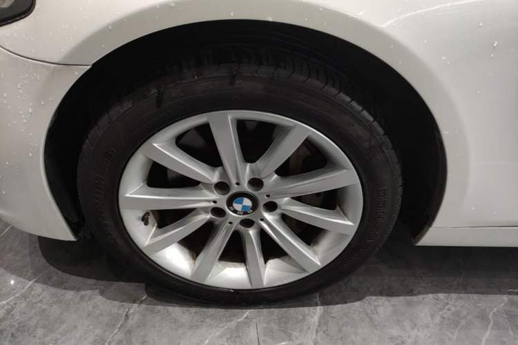 Used BMW 5 Series 2014 535Li Leading Model Left Front Wheel Hub