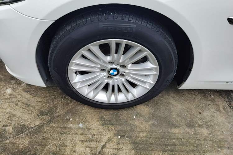 Used BMW 5 Series 2014 525Li Leading Model Left Front Wheel Hub