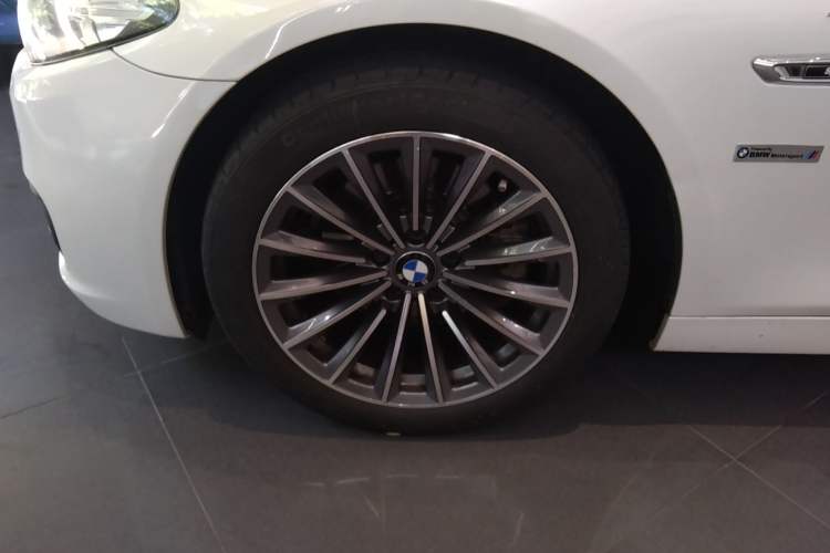 Used BMW 5 Series 2014 520i Elegant Edition Left Front Wheel Hub