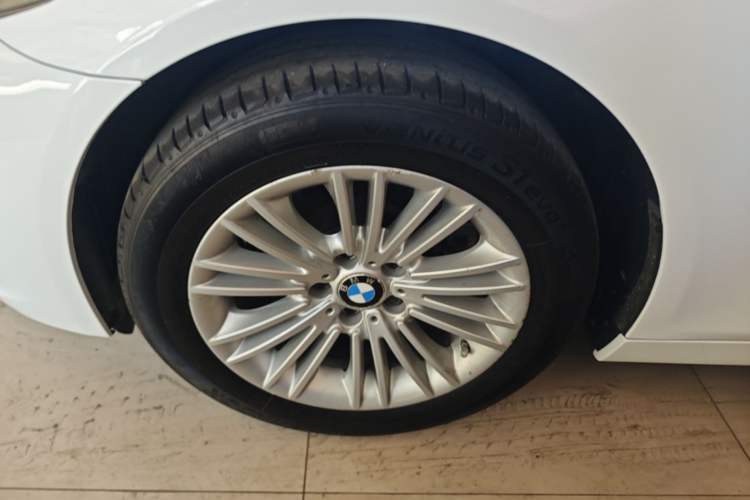 Used BMW 5 Series 2014 525Li Leading Model Left Front Wheel Hub