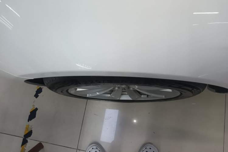Used BMW 5 Series 2014 520Li Elegant Model Left Front Wheel Hub