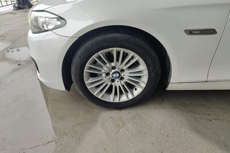 Used BMW 5 Series 2014 525Li Leading Model Left Front Wheel Hub