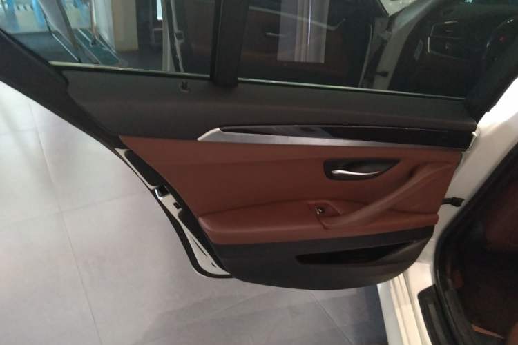 Used BMW 5 Series 2014 520i Elegant Edition Left Rear Door Interior