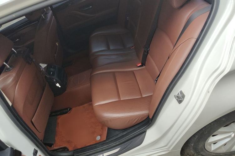 Used BMW 5 Series 2014 528Li xDrive Luxury Design Package Left Rear Seat
