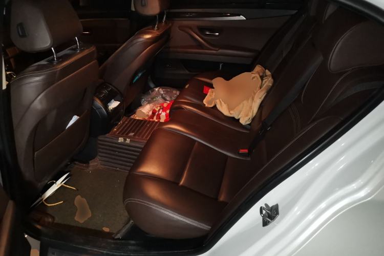 Used BMW 5 Series 2014 525Li Luxury Design Package Left Rear Seat