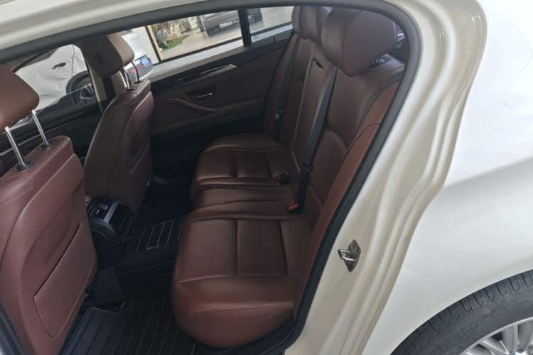 Used BMW 5 Series 2014 525Li Leading Model Left Rear Seat