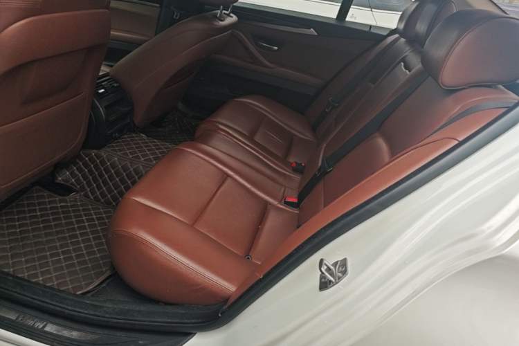 Used BMW 5 Series 2014 525Li Leading Model Left Rear Seat
