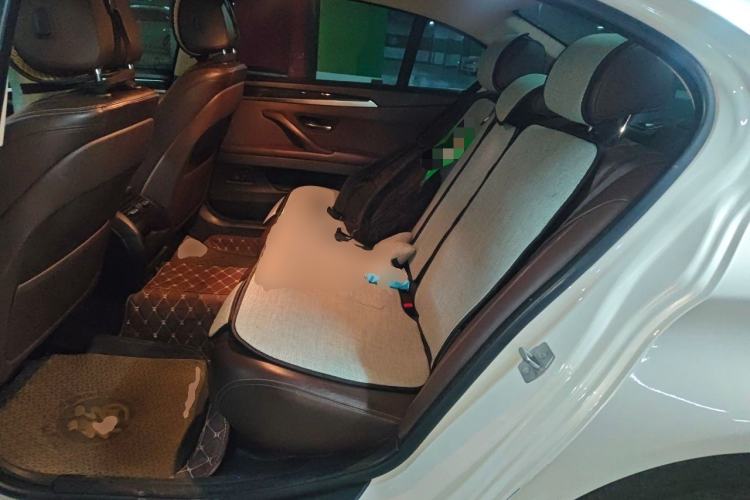 Used BMW 5 Series 2014 525Li Luxury Design Package Left Rear Seat