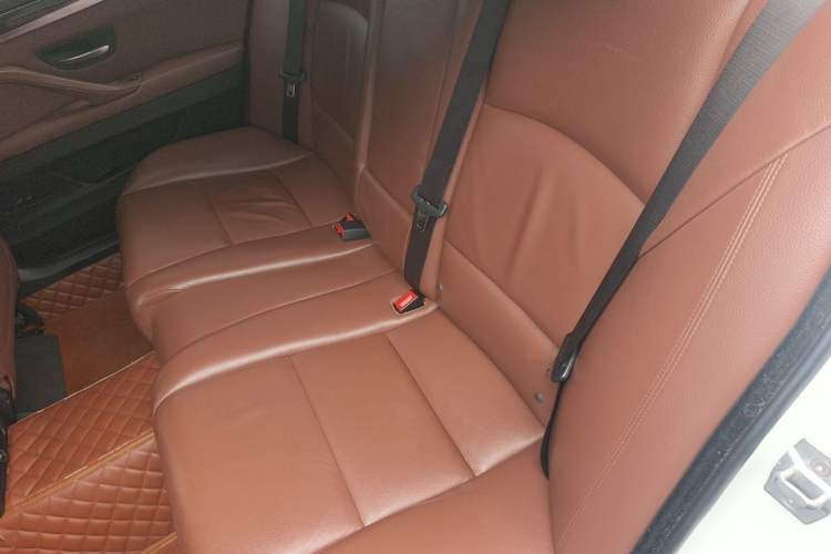 Used BMW 5 Series 2014 525Li Leading Model Left Rear Seat