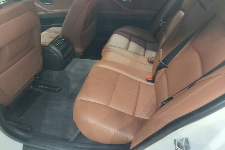 Used BMW 5 Series 2014 525Li Leading Model Left Rear Seat