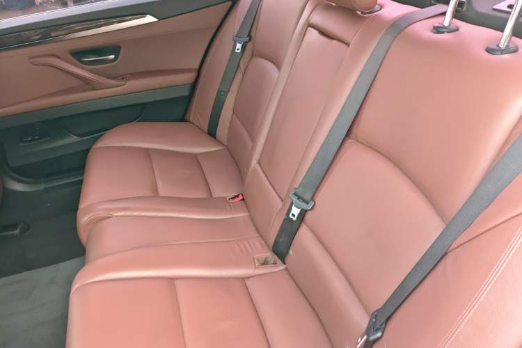 Used BMW 5 Series 2014 525Li Leading Model Left Rear Seat