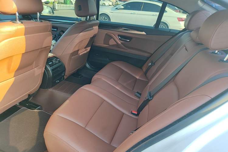 Used BMW 5 Series 2014 525Li Leading Model Left Rear Seat