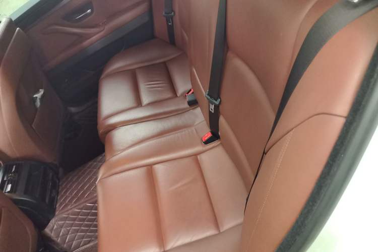Used BMW 5 Series 2014 525Li Leading Model Left Rear Seat