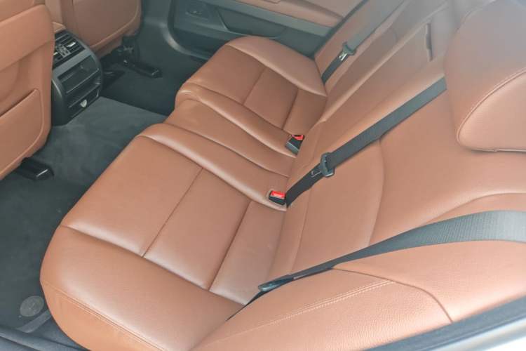 Used BMW 5 Series 2014 520Li Elegant Model Left Rear Seat