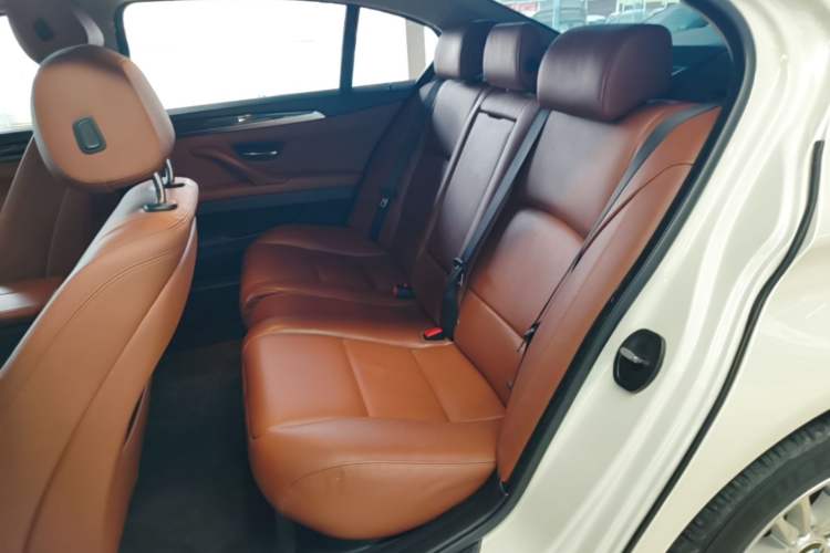 Used BMW 5 Series 2014 525Li Leading Model Left Rear Seat