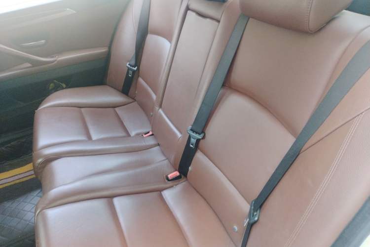 Used BMW 5 Series 2014 525Li Leading Model Left Rear Seat