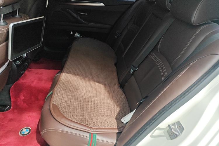 Used BMW 5 Series 2014 528Li Luxury Design Package Left Rear Seat