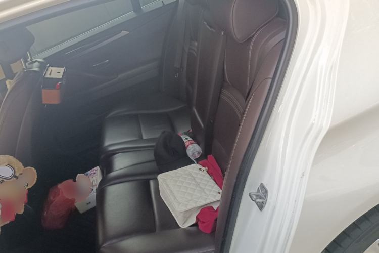 Used BMW 5 Series 2014 525Li Luxury Design Package Left Rear Seat