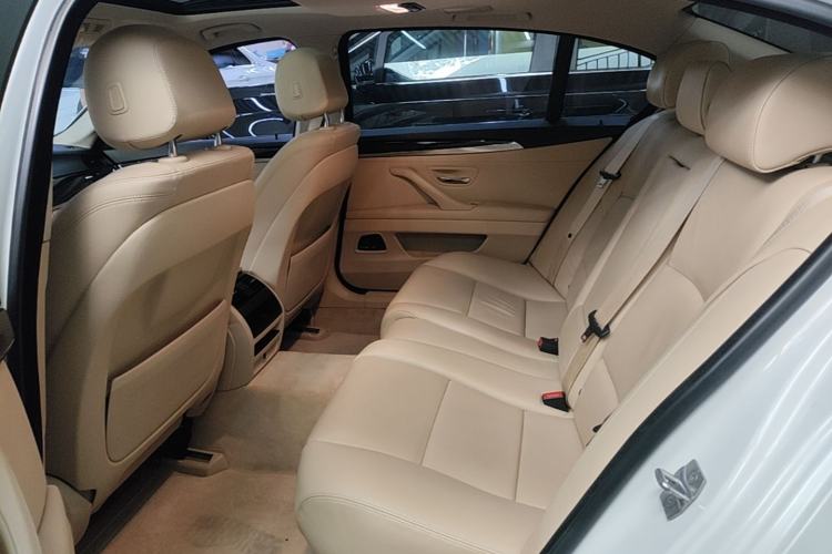 Used BMW 5 Series 2014 525Li Leading Model Left Rear Seat