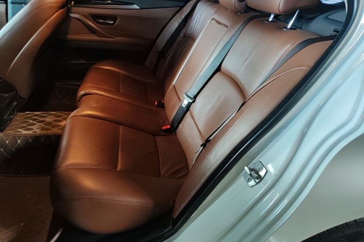 Used BMW 5 Series 2014 525Li Leading Model Left Rear Seat