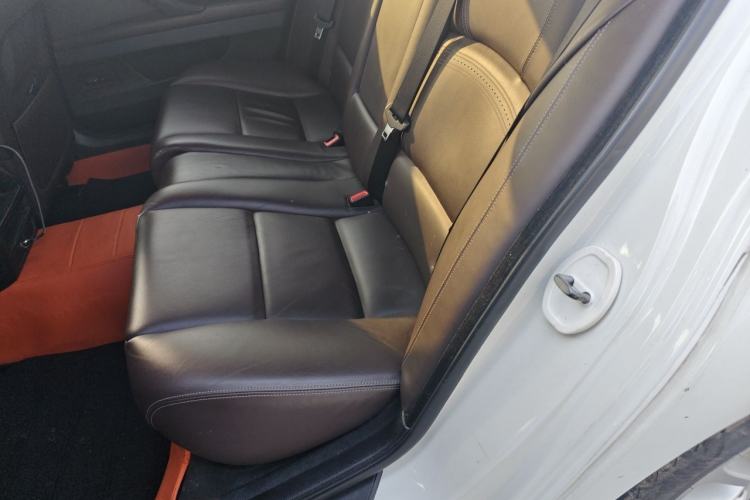 Used BMW 5 Series 2014 525Li Luxury Design Package Left Rear Seat