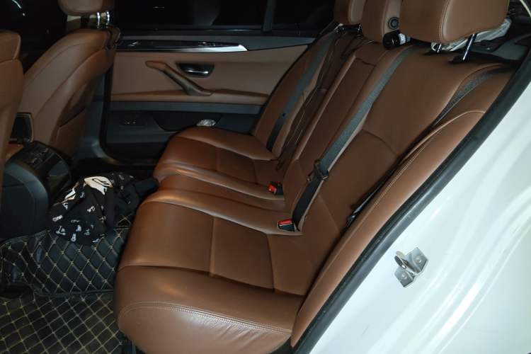 Used BMW 5 Series 2014 520Li Elegant Model Left Rear Seat