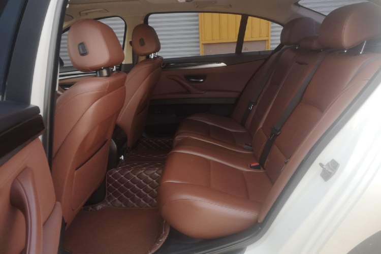 Used BMW 5 Series 2014 525Li Leading Model Left Rear Seat