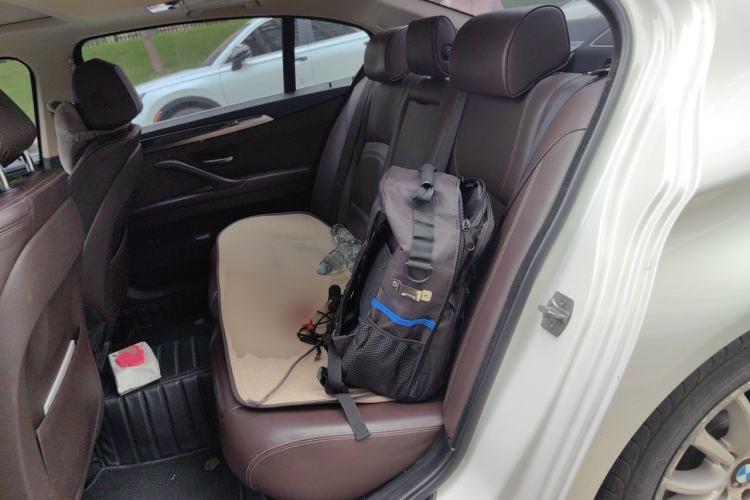 Used BMW 5 Series 2014 525Li Luxury Design Package Left Rear Seat