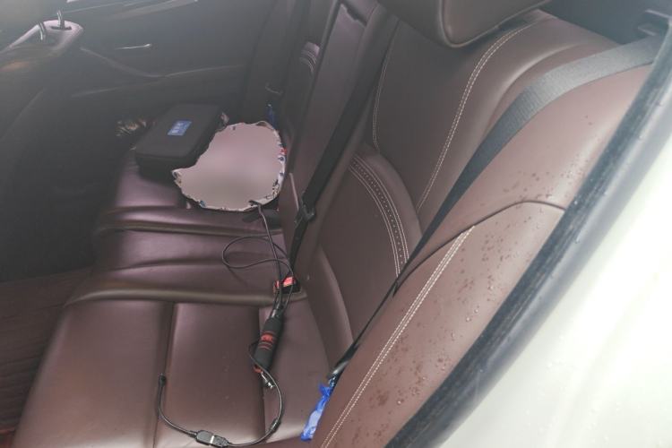 Used BMW 5 Series 2014 525Li Luxury Design Package Left Rear Seat